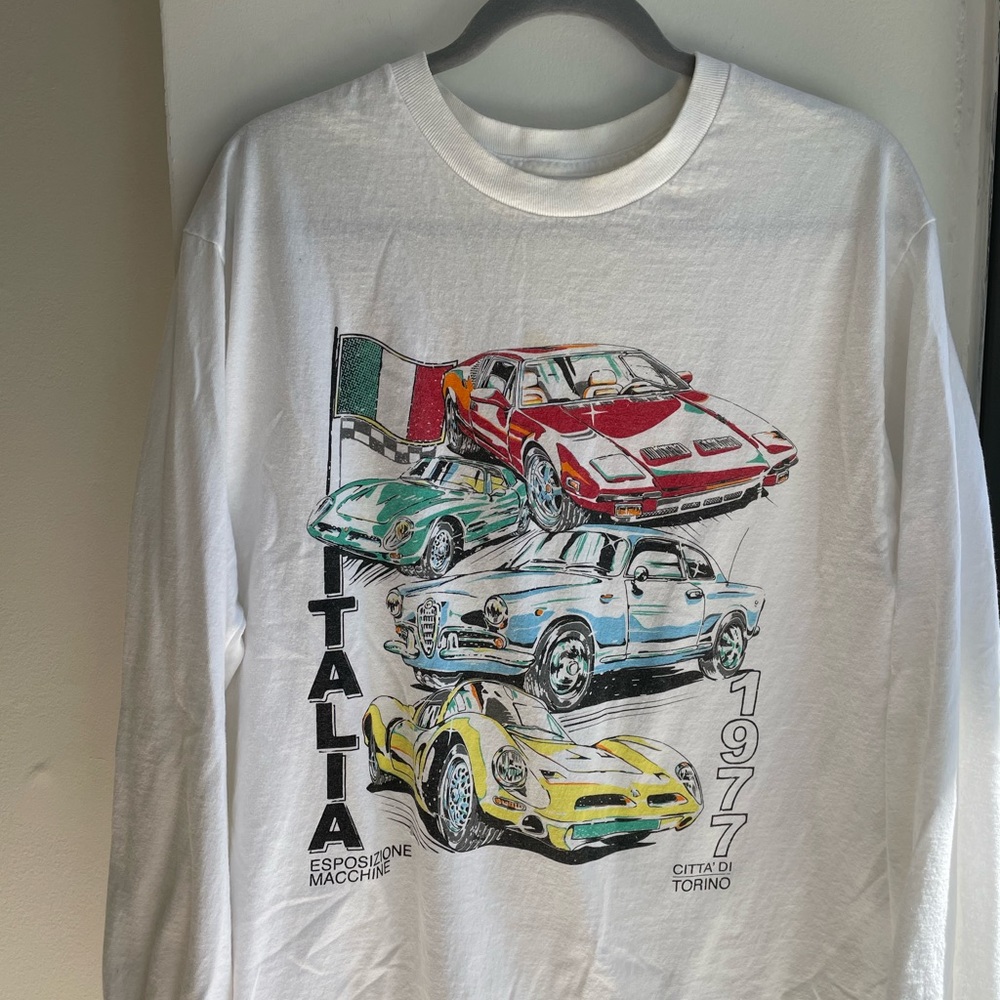Beautiful Italian car shirt pacsun